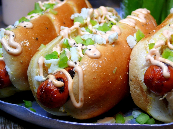 Buffalo Hot Dogs 2 Noble Pig