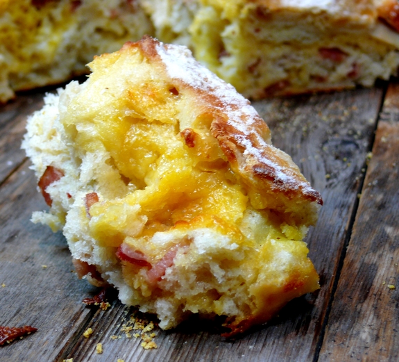 Easy Artisan Bacon Cheese Bread crumbjpg