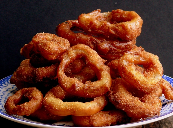 Pancake Batter Onion Rings with Wasabi Garlic Mayo