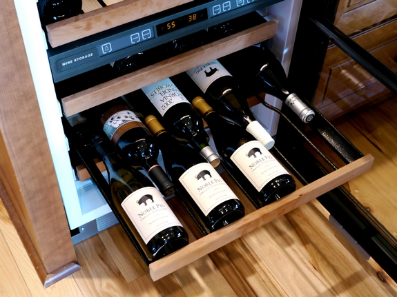 Sub Zero Undercounter Wine Storage Model 424