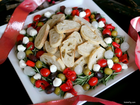 Christmas Antipasto Wreath from NoblePig