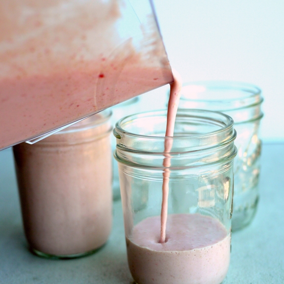 Cherry Pie Milkshakes the pour