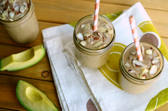 Chocolate Avocado Almond Butter Smoothie rec