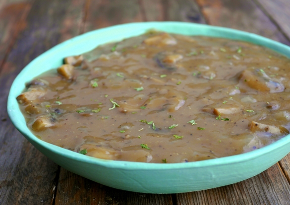Super Easy Mushroom Gravy for dinner