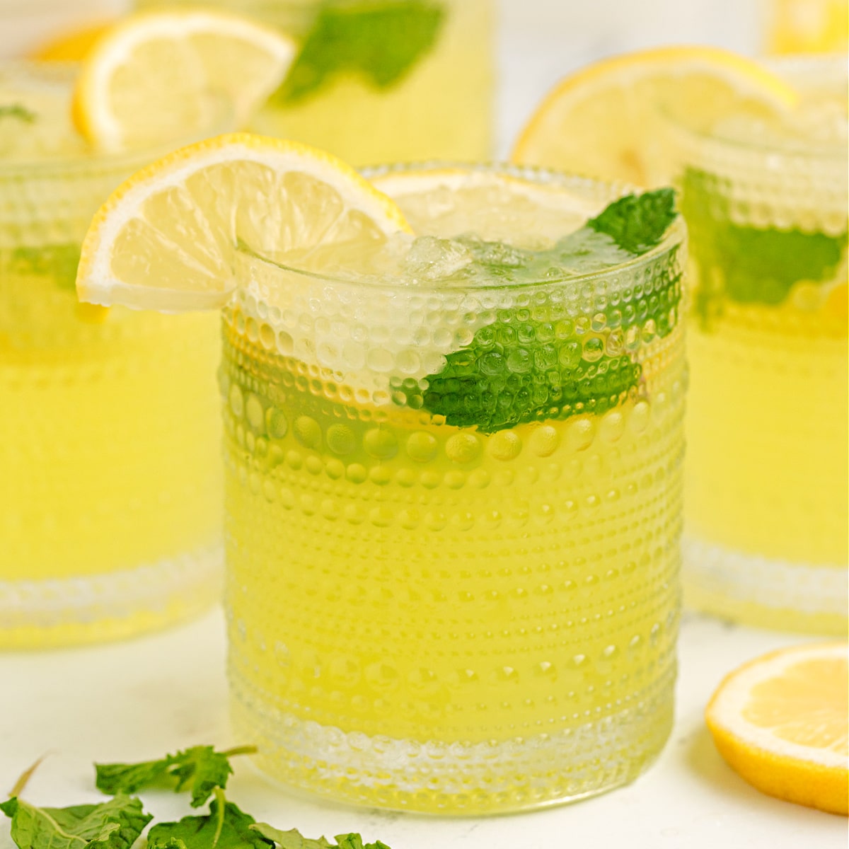 Limoncello Lemonade