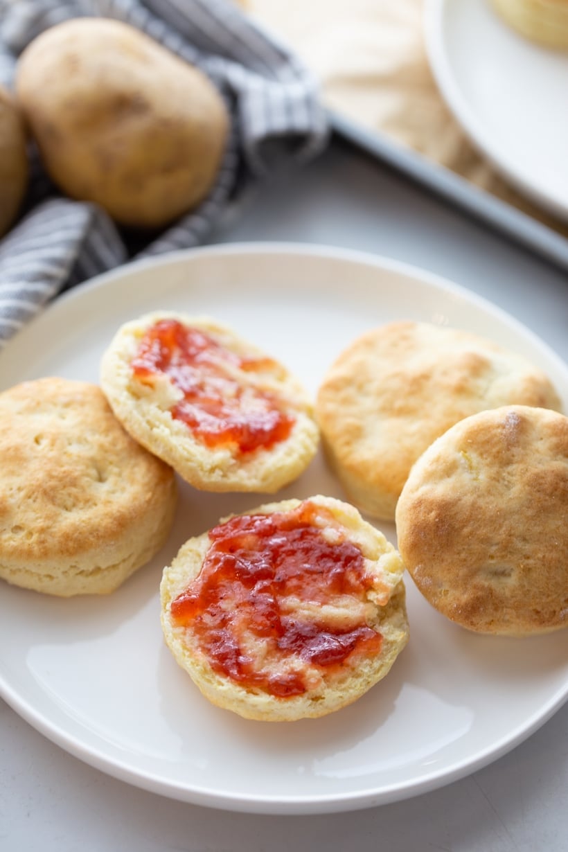 adding sour cream to biscuits