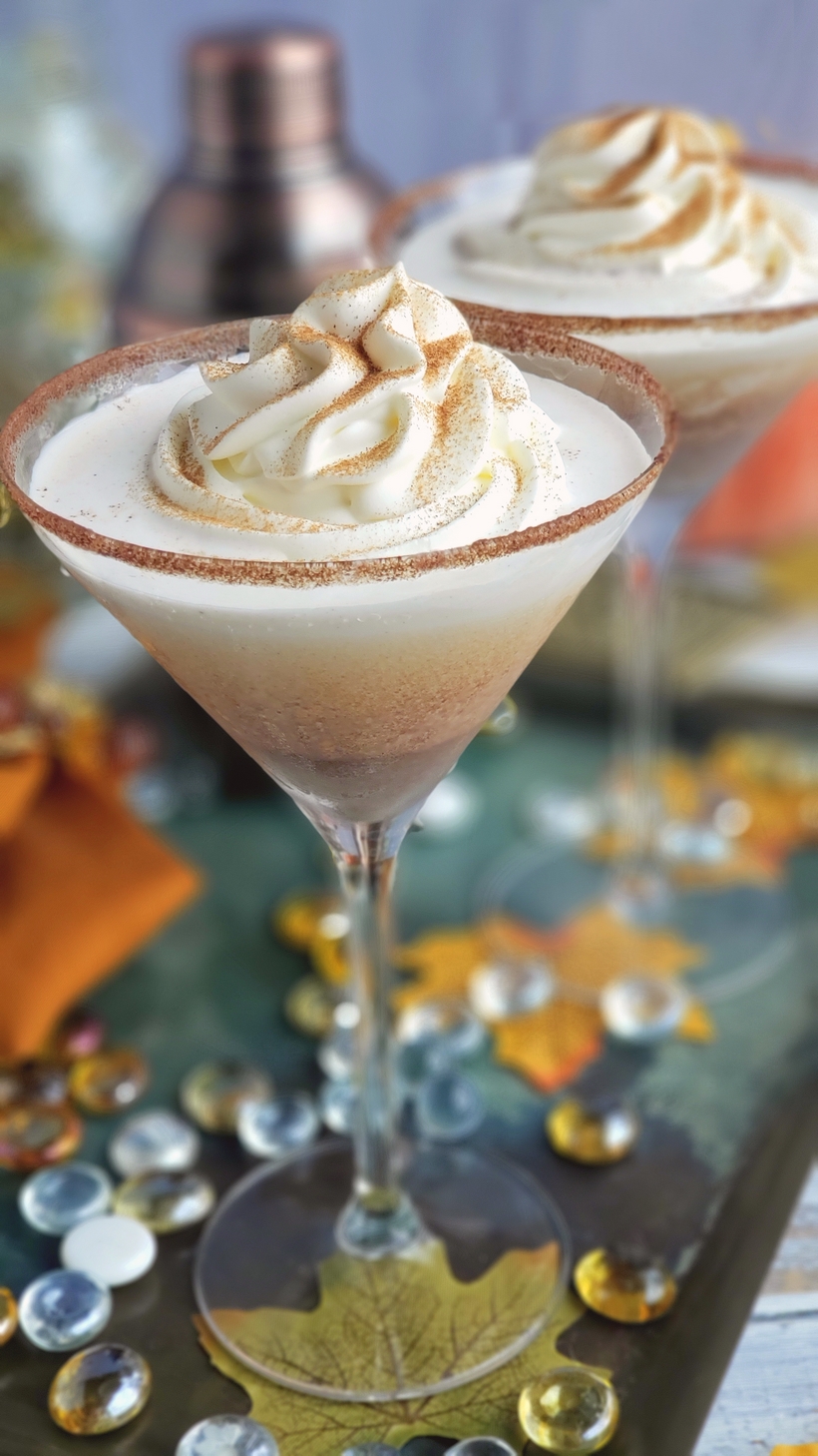 This pumpkin pie martini brings in all the fall flavors, with the perfect mix of spice, sweetness, and a little kick. Be prepared to make everyone a second round. Thanksgiving cocktail
