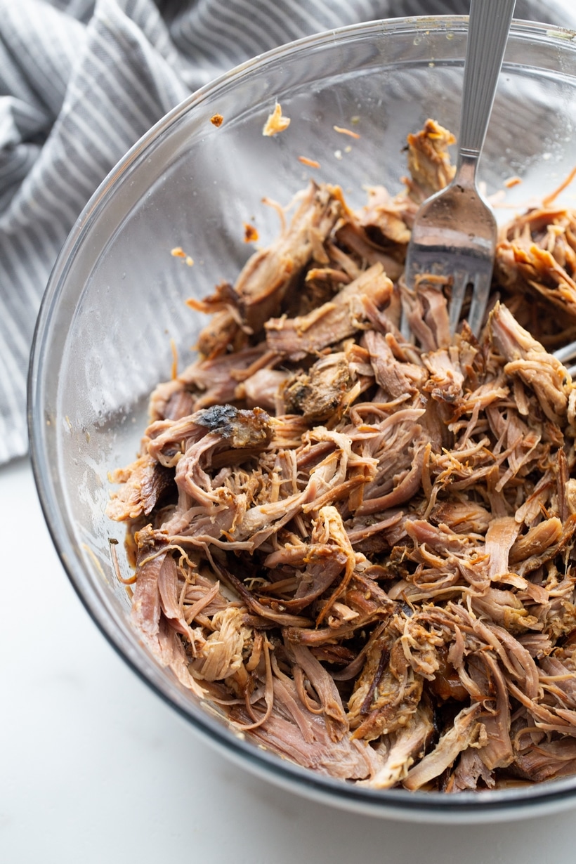 Rescuing your weeknight with a hassle-free slow-cooker masterpiece—truly a "set-it-and-forget-it" meal, with flavors that seem far more labor-intensive. This pulled pork, prepared in just 10 minutes, is the ultimate comfort food dinner idea. Perfect for pulled pork slow cooker and crock pot enthusiasts and those seeking easy dinner ideas. Enjoy on your preferred soft or crusty bun for a satisfying pulled pork sandwiches experience. honey glazed pork shoulder