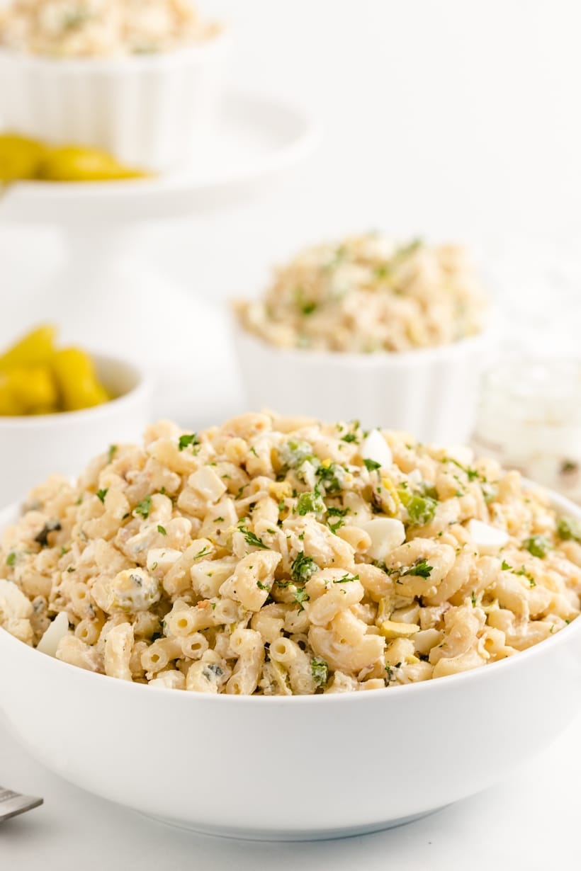 Add pizzazz to your meals with Spicy Horseradish Macaroni Salad. This side dish is great for grilling, potlucks, or weeknight dinners. spicy pasta salad recipe