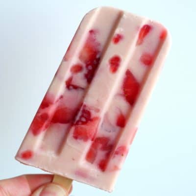 strawberries and cream popsicles