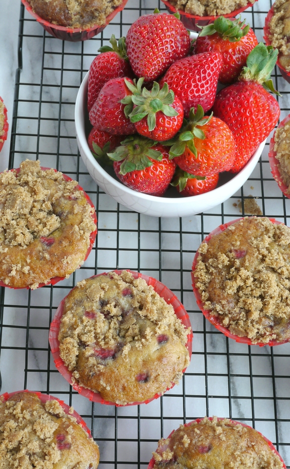 Bakery Style Strawberry Yogurt Crumb Muffins