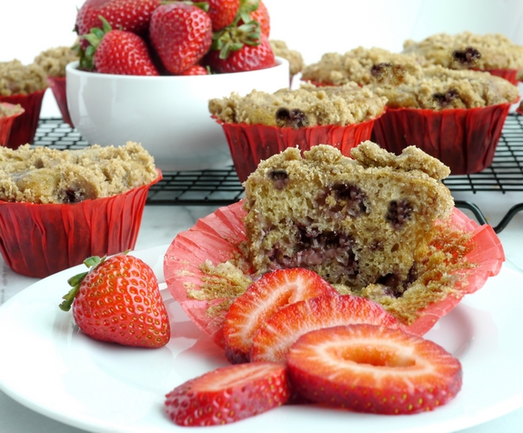Bakery Style Strawberry Yogurt Crumb Muffins