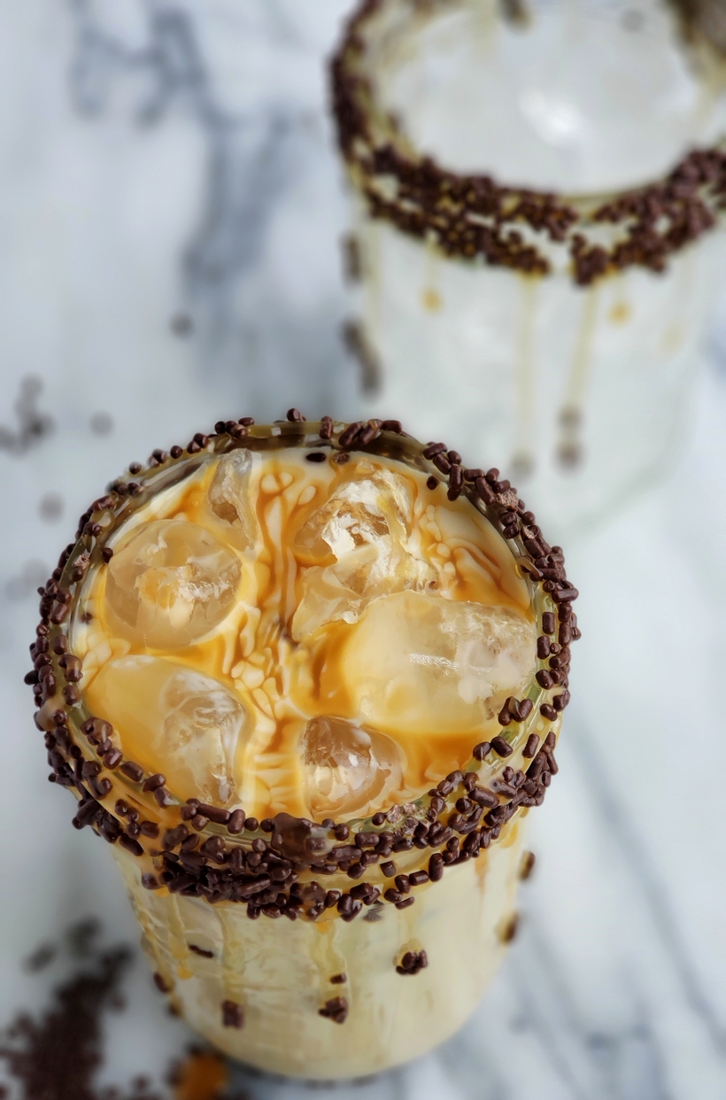 Copycat Starbucks Iced Caramel Macchiato 