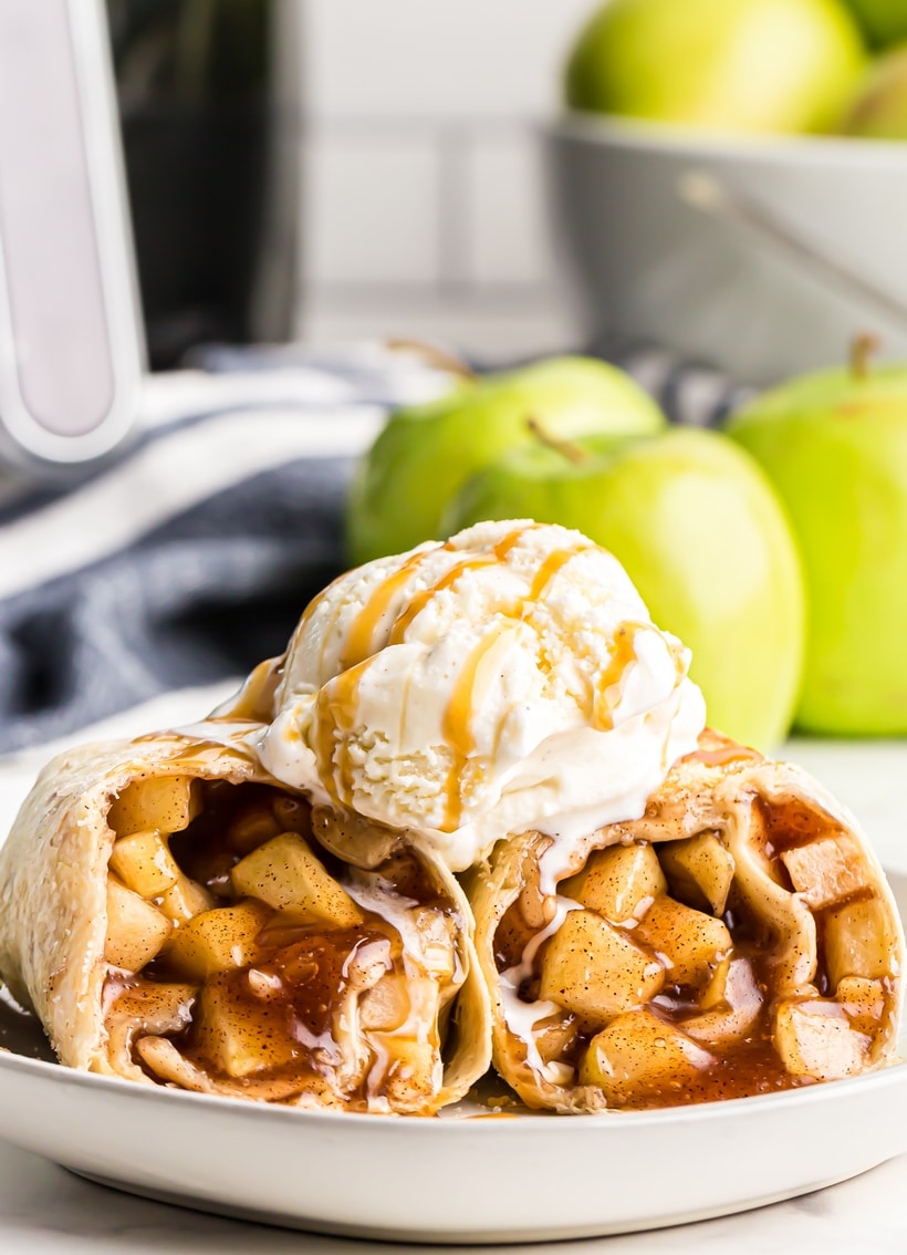 These Air Fryer Apple Pie Chimichangas are an easy, no-fuss way to enjoy apple pie—think of them as apple pie’s fun, crispy cousin, all without the hassle of frying! Air Fryer Apple Pie Chimichanga