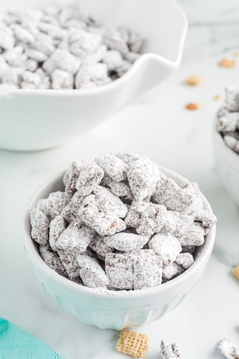 how to make puppy chow snack mix.