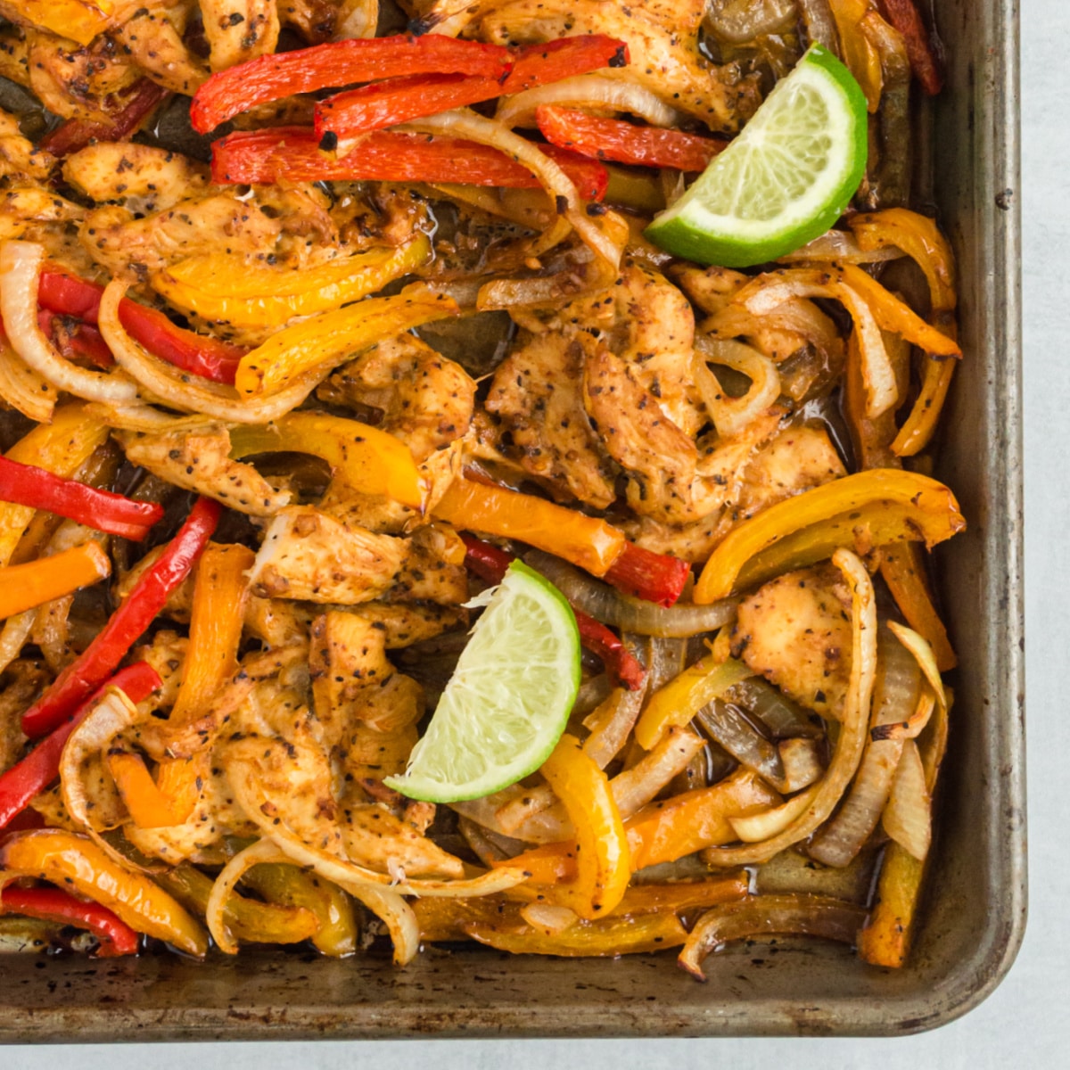 sheet pan chicken fajitas