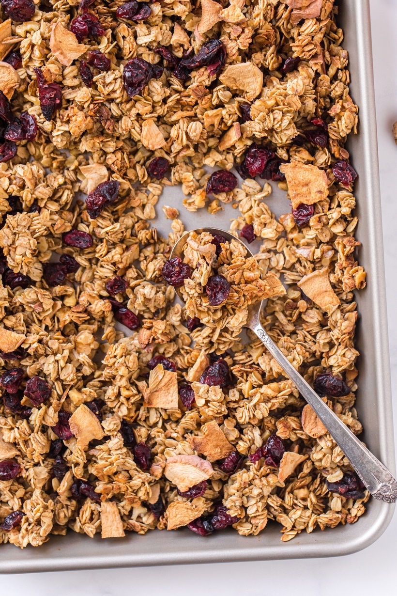 Apple Cinnamon Granola