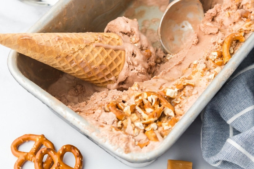 caramel ice cream with chocolate