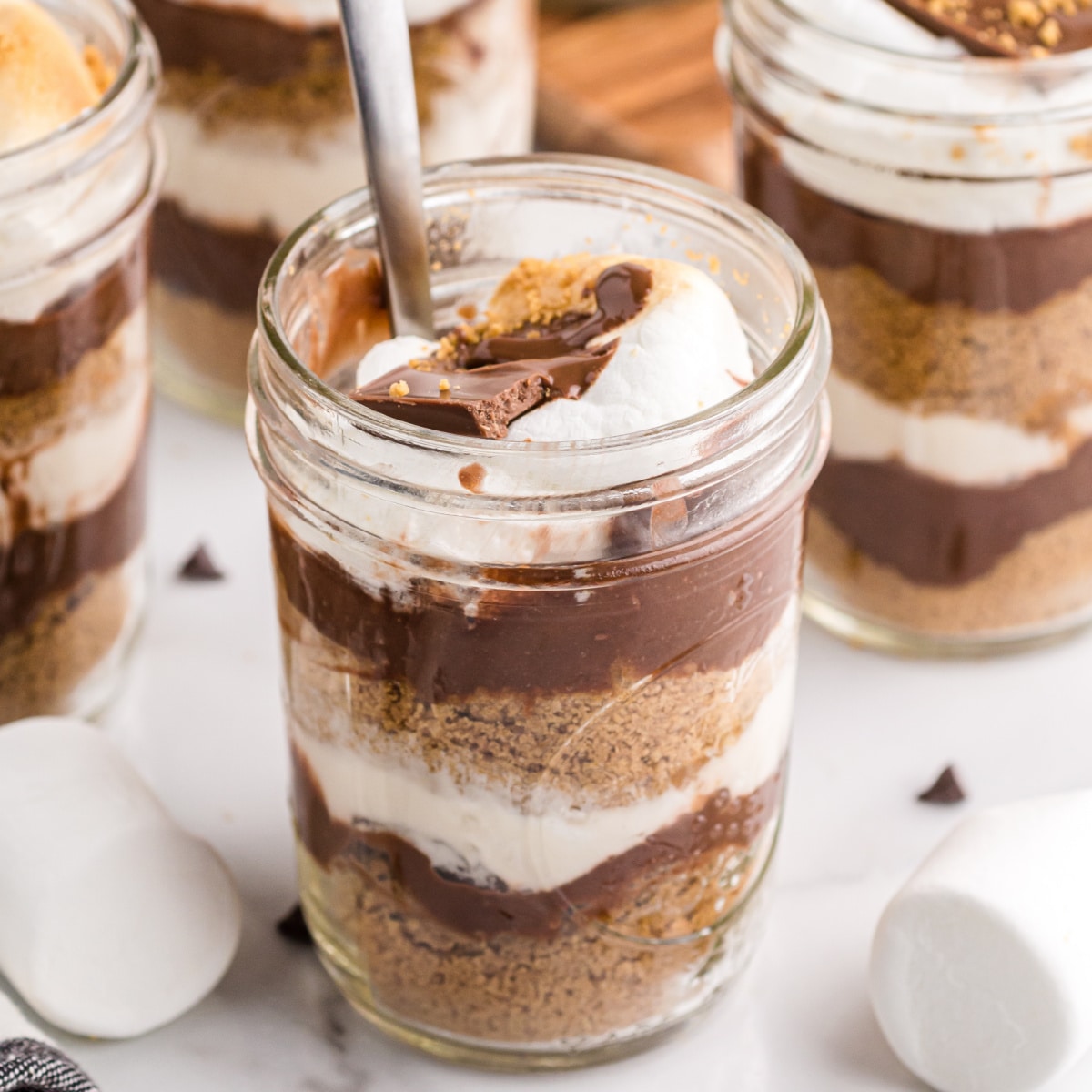S'mores Parfaits (No-Bake)