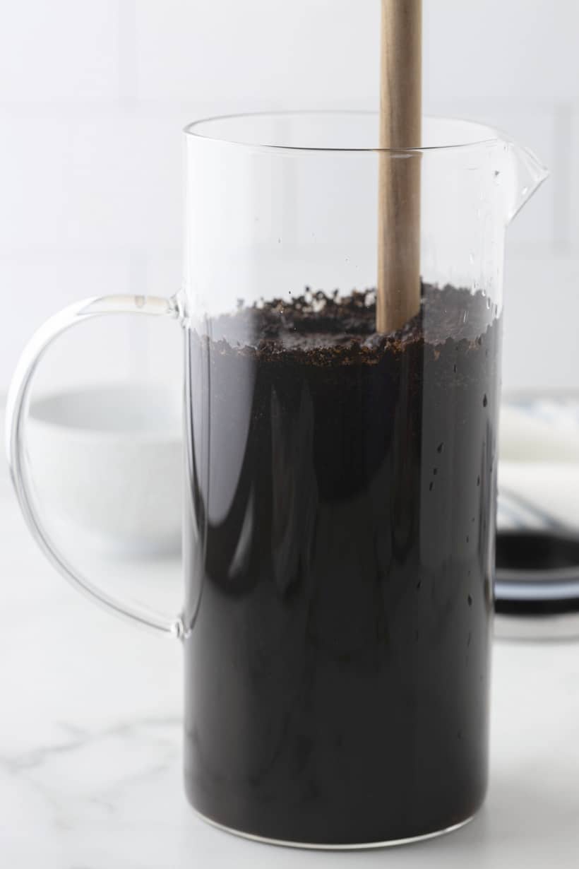 Easily make a batch of cold brew at home and skip the long drive-thru line at the coffee house. If you have never tried cold brew coffee, this is your chance to enjoy it. how to make cold brew coffee