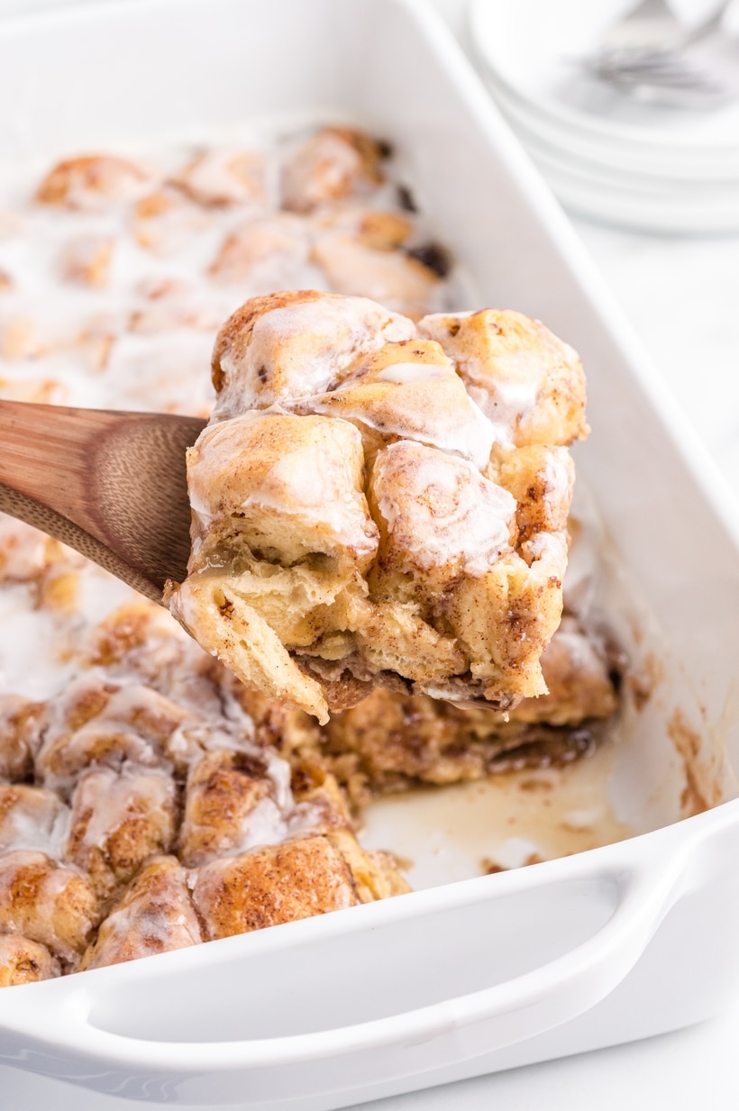 Wake up to the aroma of freshly baked cinnamon rolls with this easy cinnamon roll casserole recipe, perfect for feeding a hungry crowd! Made with Pillsbury refrigerated cinnamon rolls, this easy brunch recipe is simple to put together and an easy breakfast everyone loves. Pillsbury cinnamon rolls in casserole
