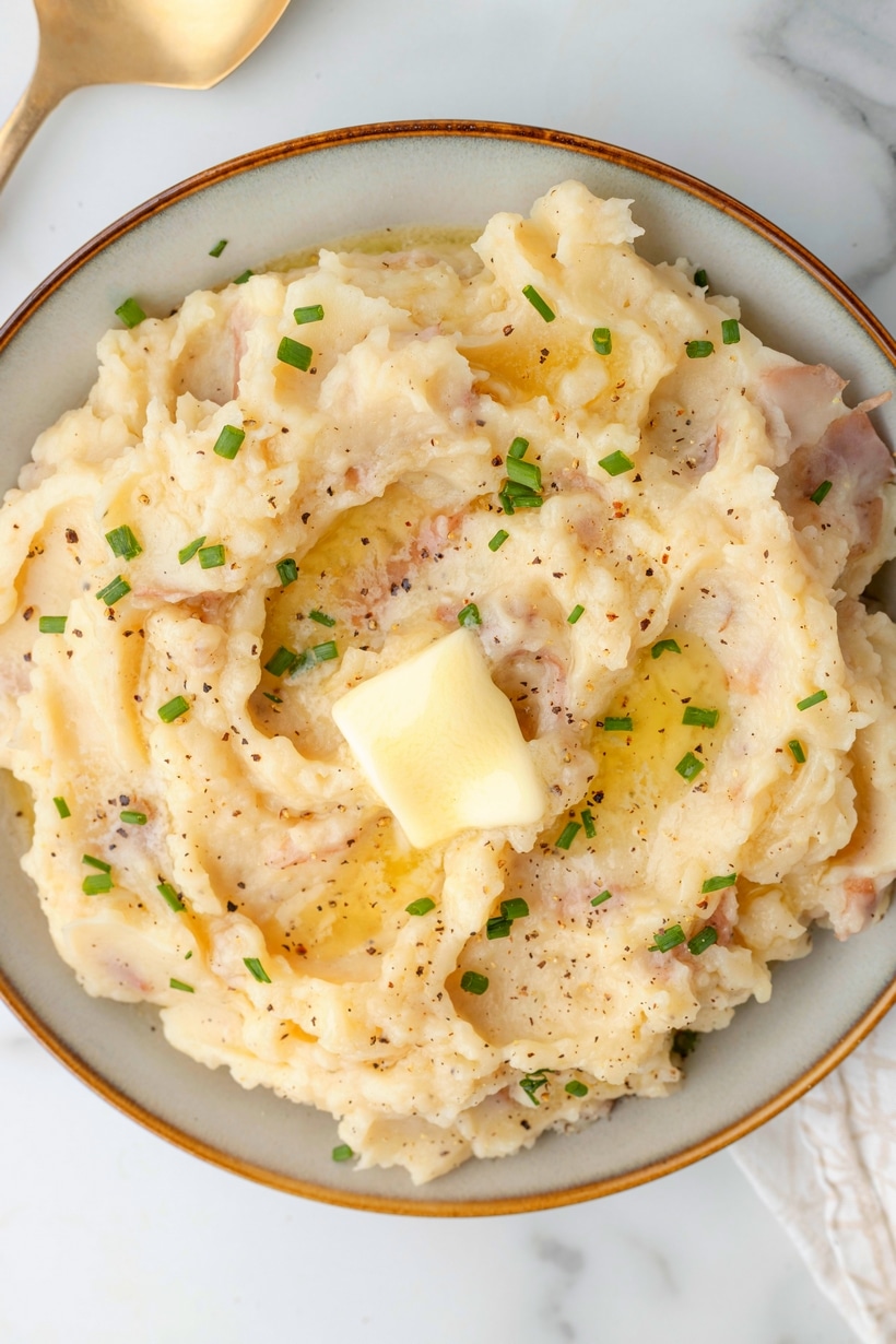 Instant Pot Mashed Potatoes are rich, creamy and flavorful in all the best ways. Using the pressure cooker is a tried-and-true method when it comes to making perfect mashed potatoes every time. instapot mashed potatoes