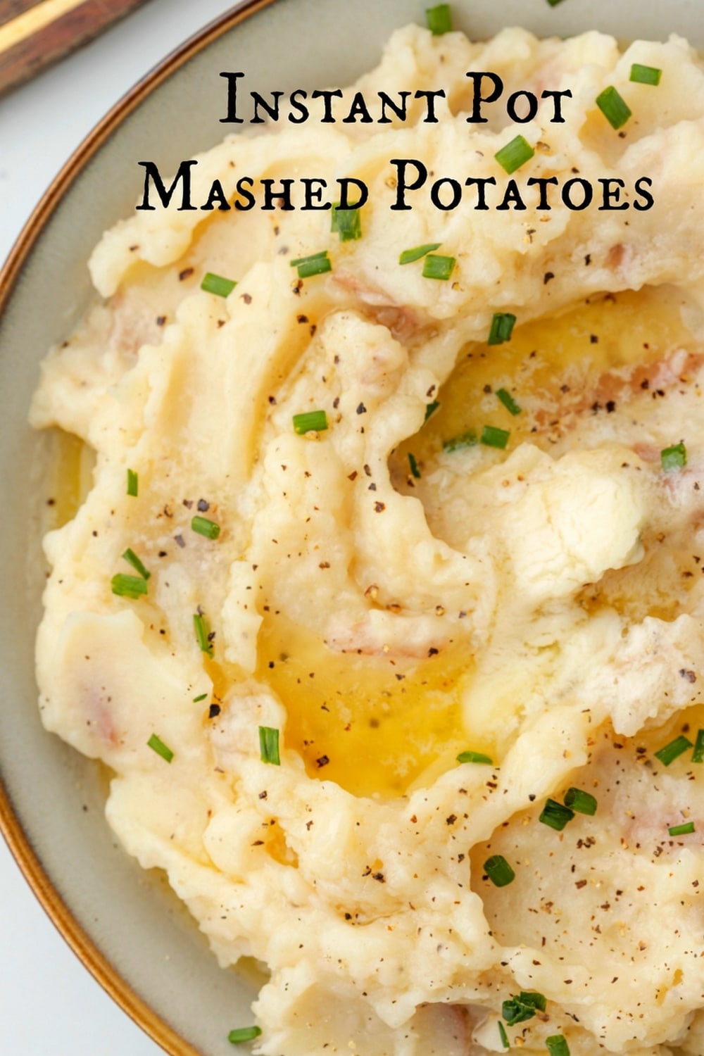 Instant Pot Mashed Potatoes are rich, creamy and flavorful in all the best ways. Using the pressure cooker is a tried-and-true method when it comes to making perfect mashed potatoes every time.
via @cmpollak1