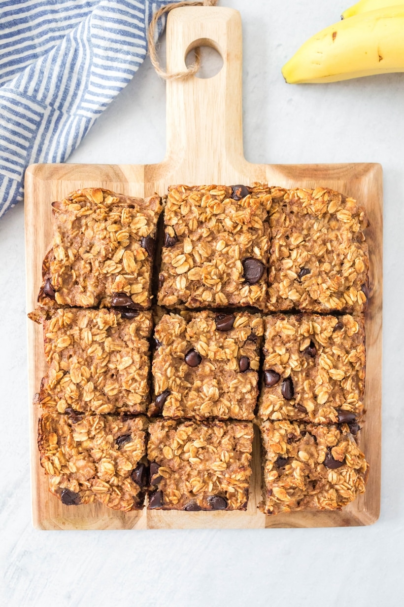 These baked oatmeal bars are something special, with a moist, creamy interior and just the right touch of breakfast-friendly sweetness. baked oatmeal bars