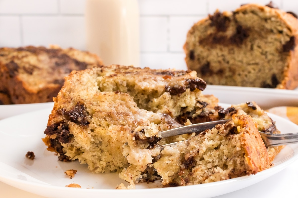 banana bread with chocolate chips