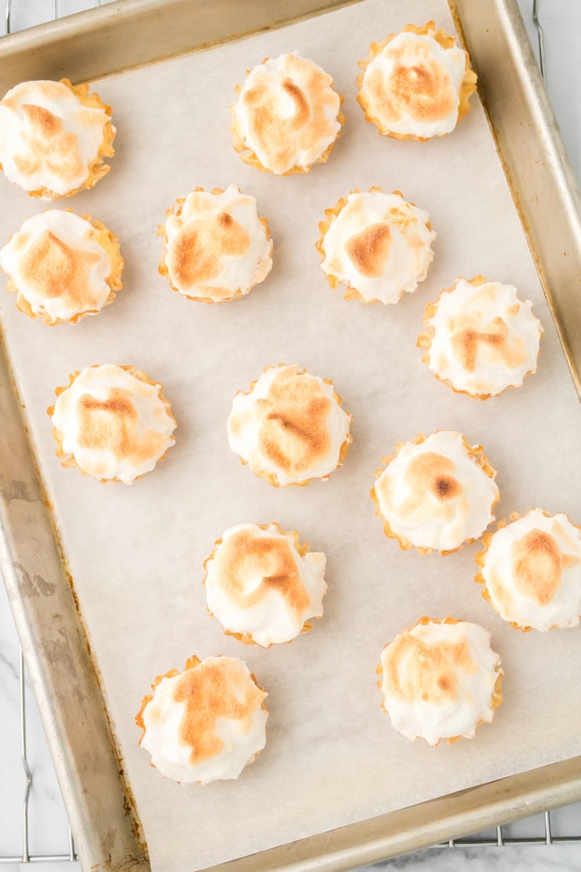 Mini lemon meringue pie