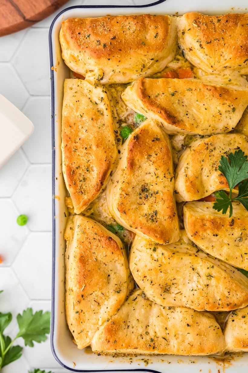 Transition from summer simplicity to fall flavor with 10 easy, hearty recipes. It's time to embrace casseroles, slow cooked meals and earthy flavors—making the seasonal switch a breeze. These fall dinner recipes will have your family looking forward to every meal you make this week. chickien pot pie casserole