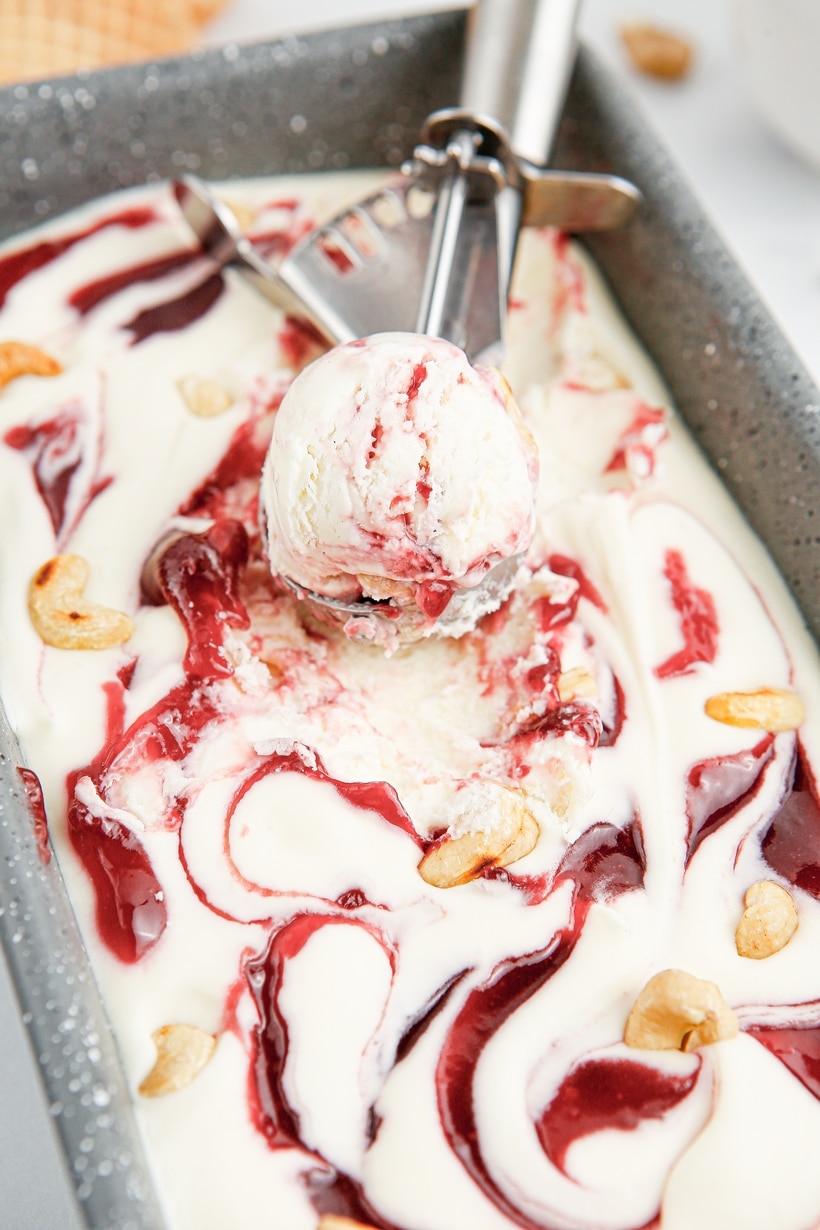 Baseball Nut Ice Cream (Baskin Robbins Copycat)