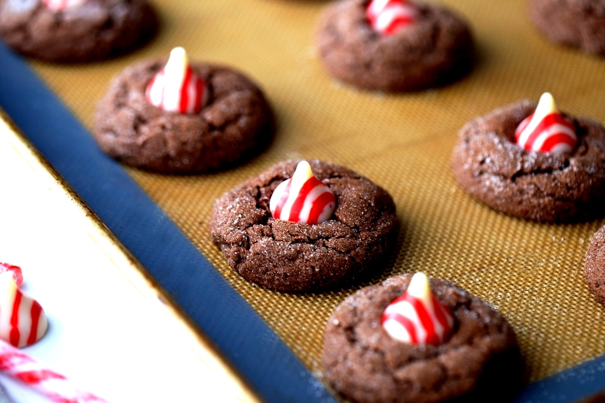 peppermint crackle cookies