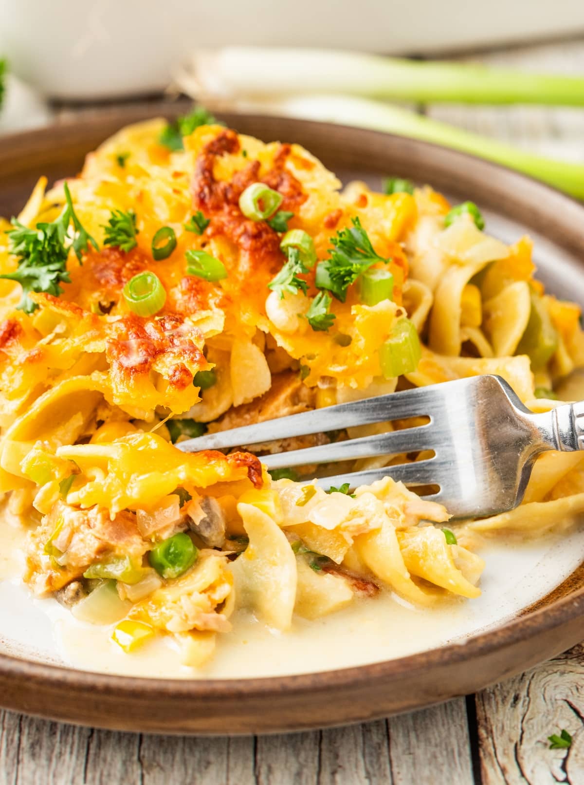 I have always loved tuna casserole, it's one of the iconic comfort meals of my childhood. The creamy sauce, with the irresistible crunch of potato chips on top makes it a truly crave-worthy meal. easy tuna casserole