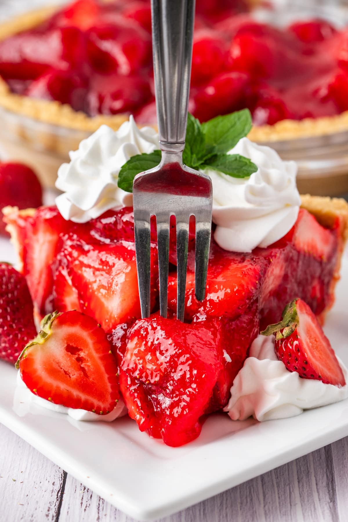 Satisfy your sweet tooth with a delicious fresh strawberry pie. This easy no-bake dessert is perfect for summer. fresh strawberry pie no bake