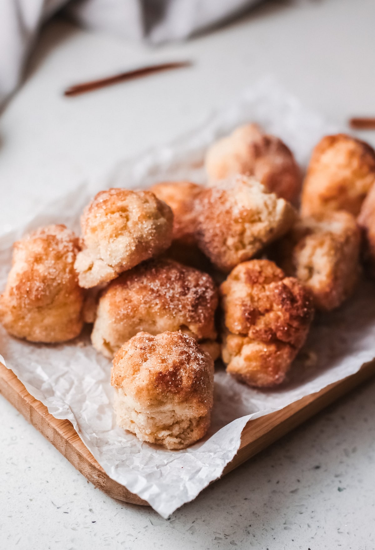 air fryer cinnamon sugar donut holes