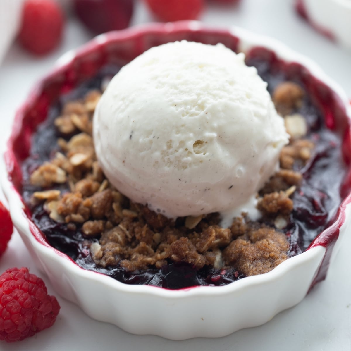 Fresh Cherry Berry Crisp – Easy Summer Fruit Dessert