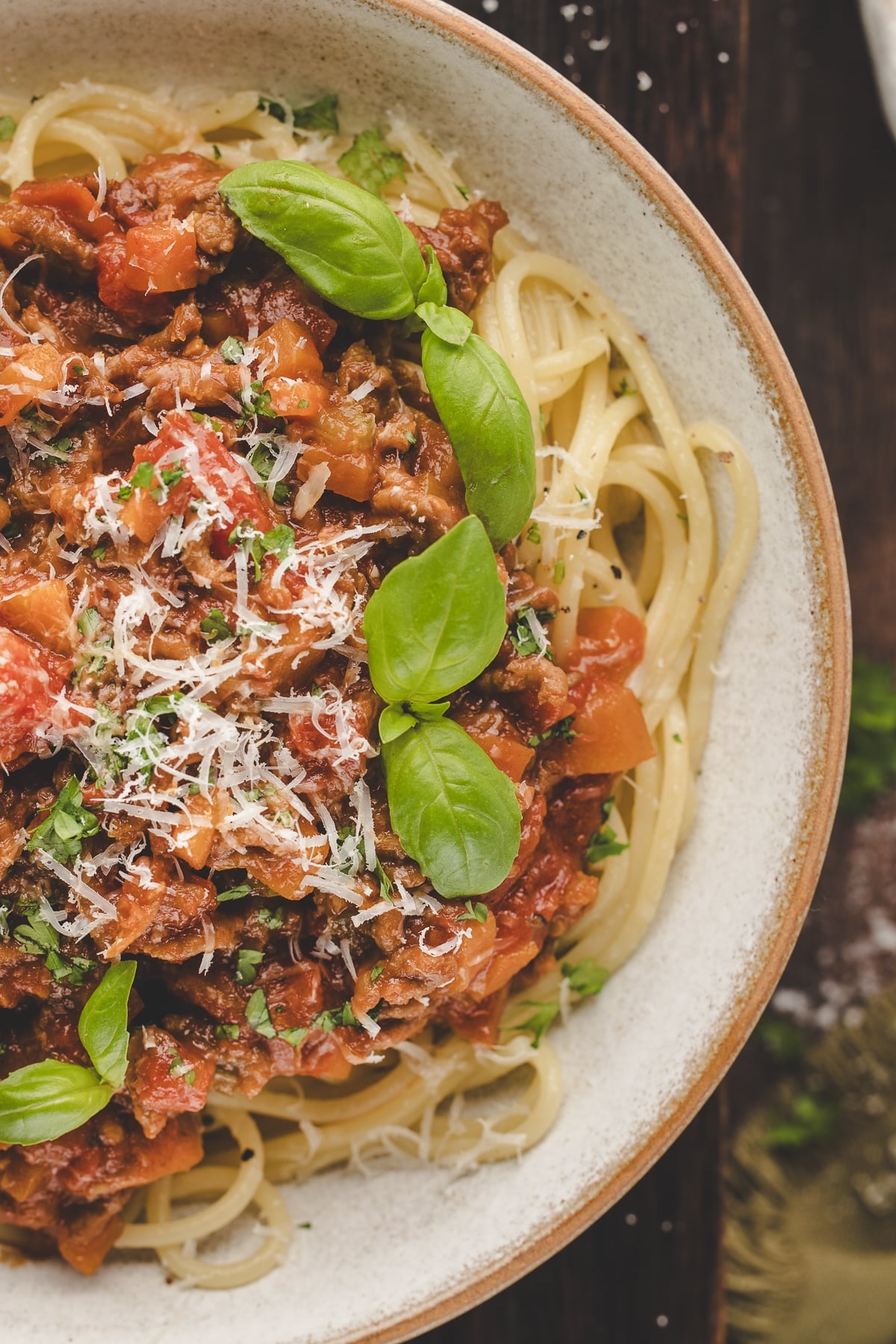 This spaghetti Bolognese is rich, hearty, and packed with comforting flavors that always hit the spot. The slow-cooked Ragù with San Marzano tomatoes and a splash of red wine brings out incredible depth. spaghetti bolognese