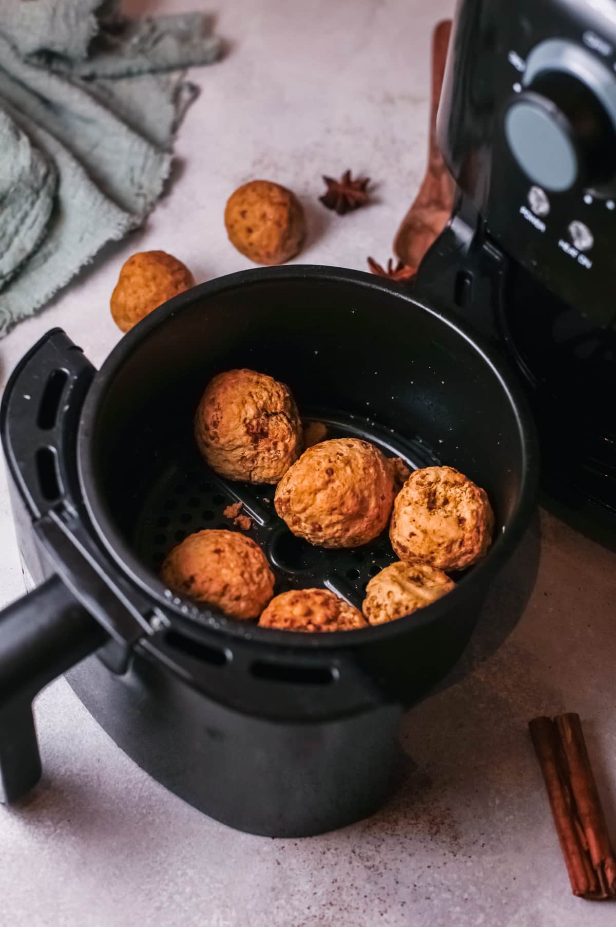 pumpkin donuts air fryer