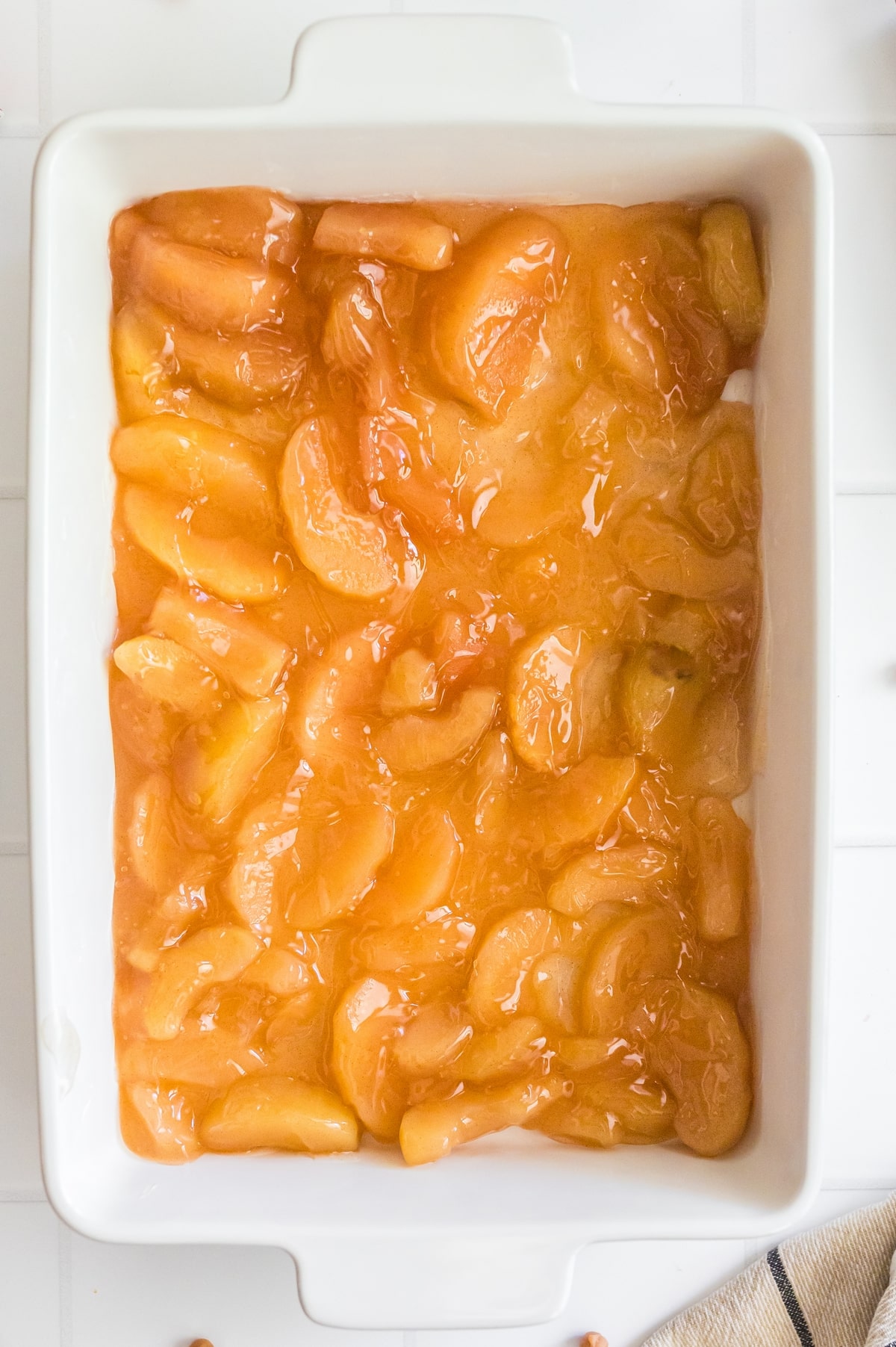 This Apple Spice Dump Cake is as easy as it gets, but the warm, spiced flavors make it feel like you spent hours in the kitchen. It’s a no-hassle dessert that’s perfect for relaxed nights in. ingredients
