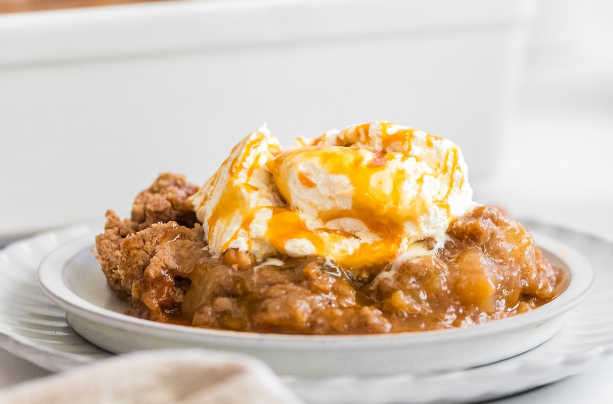 apple spice dump cake