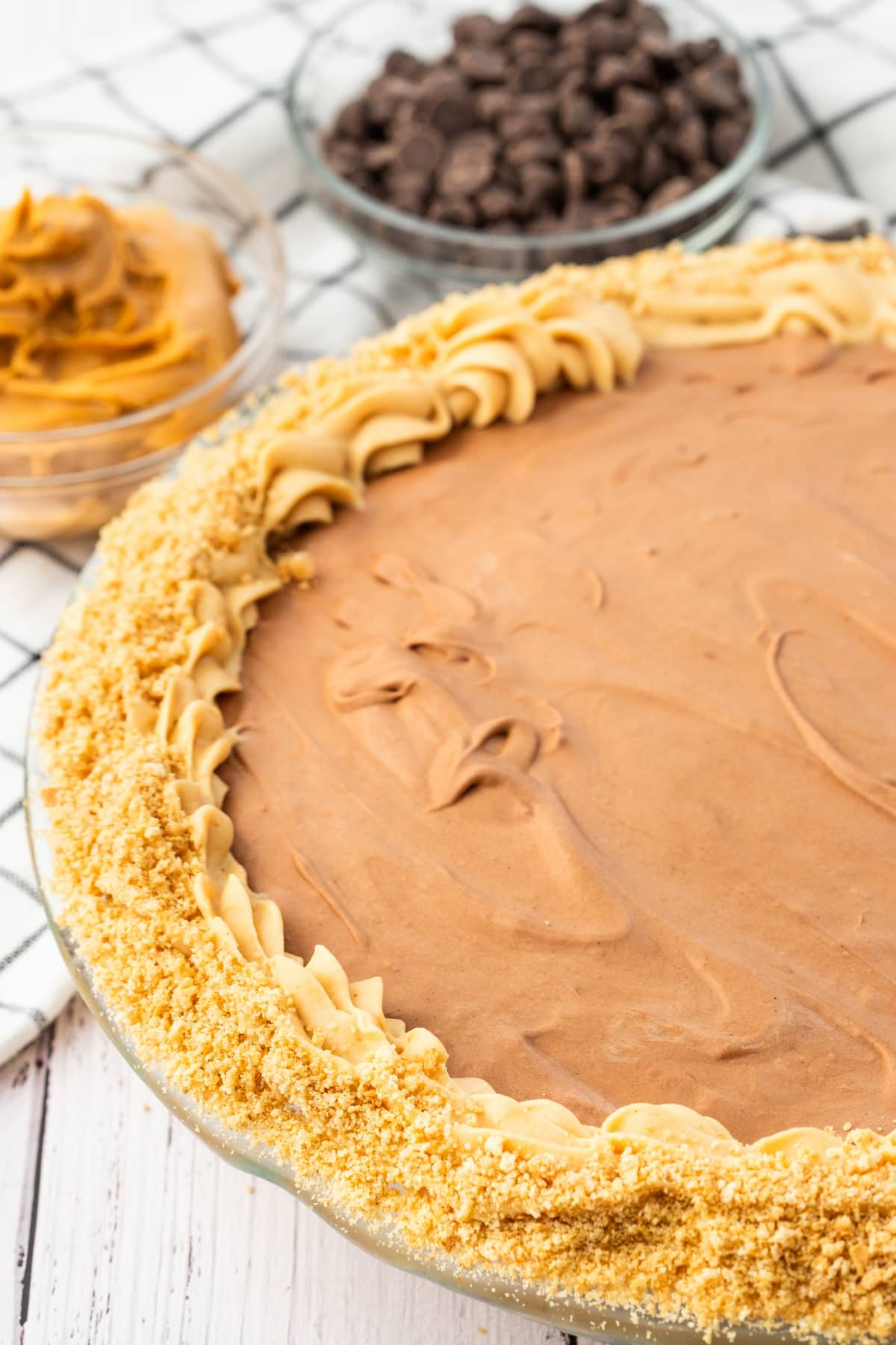 chocolate peanut butter pie
