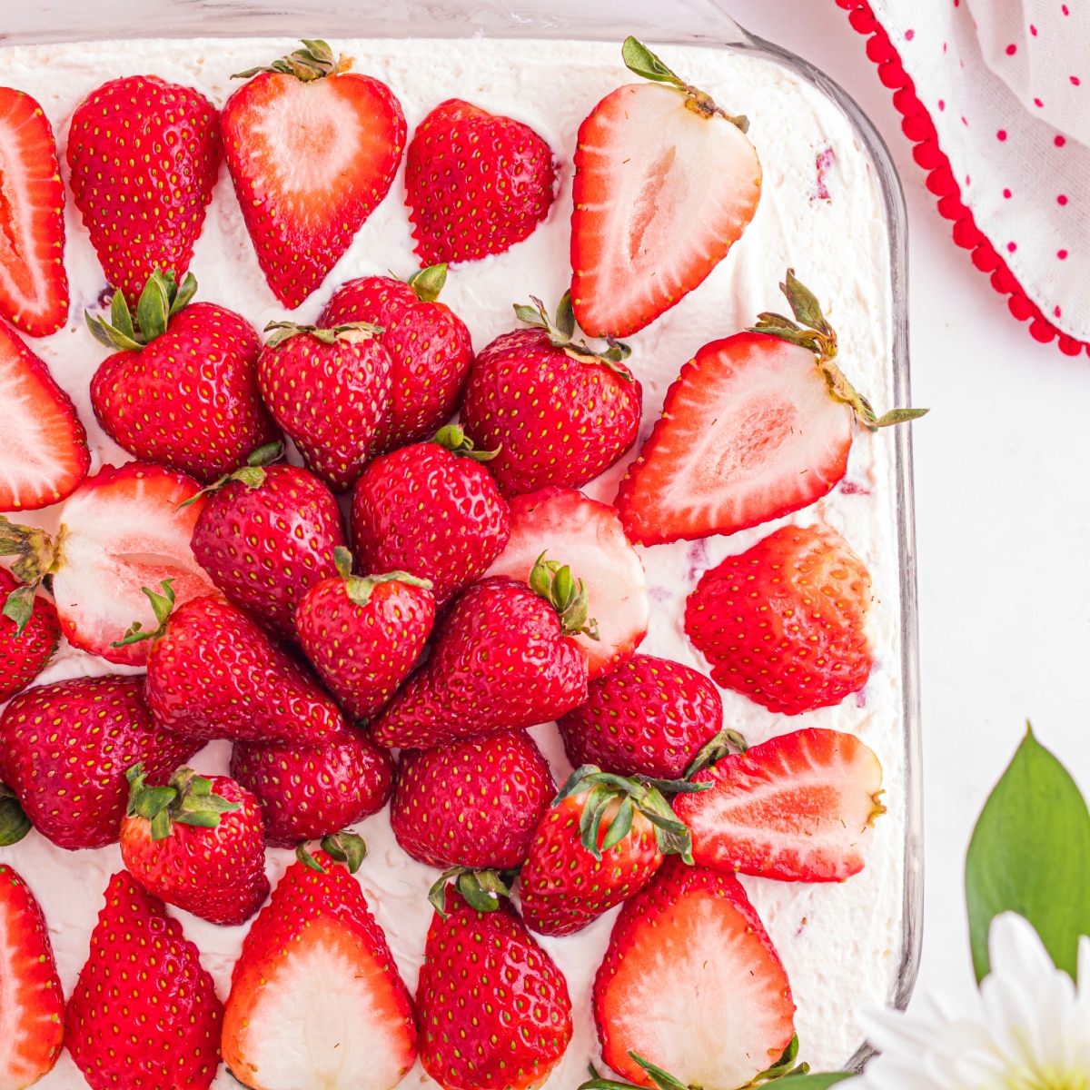 no-bake strawberry icebox cake