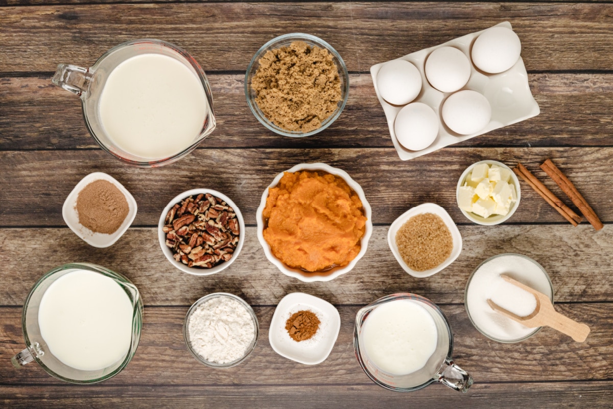ingredients for pumpkin brown sugar crunch ice cream
